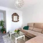Apartment 3 Bedroom Lovely In *