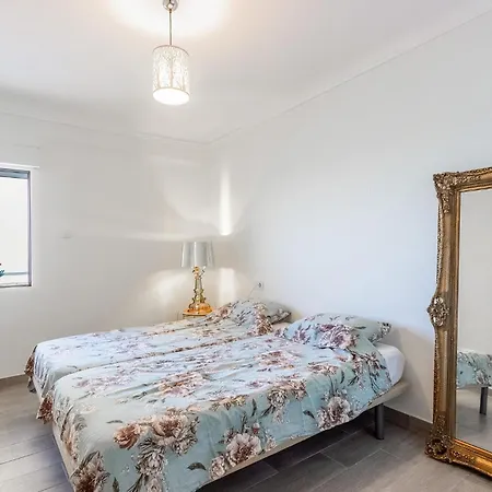 Апартаменты 3 Bedroom In *