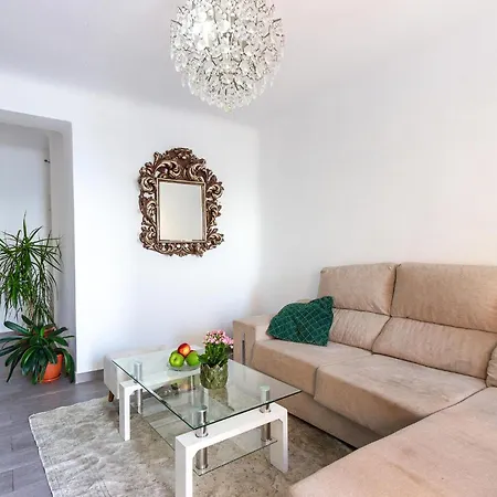 Апартаменты 3 Bedroom In *
